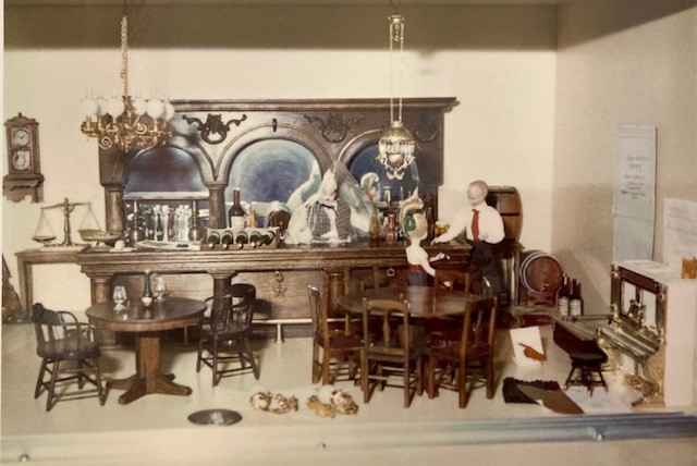 Eloise Kruger's Bar Roombox (photo from the Kruger files)